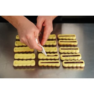 Moule Silicone Barre Ondulée Snack 9 X 3 Cm X H 1,9 Cm (x15) Pavoni pas cher en ligne 16