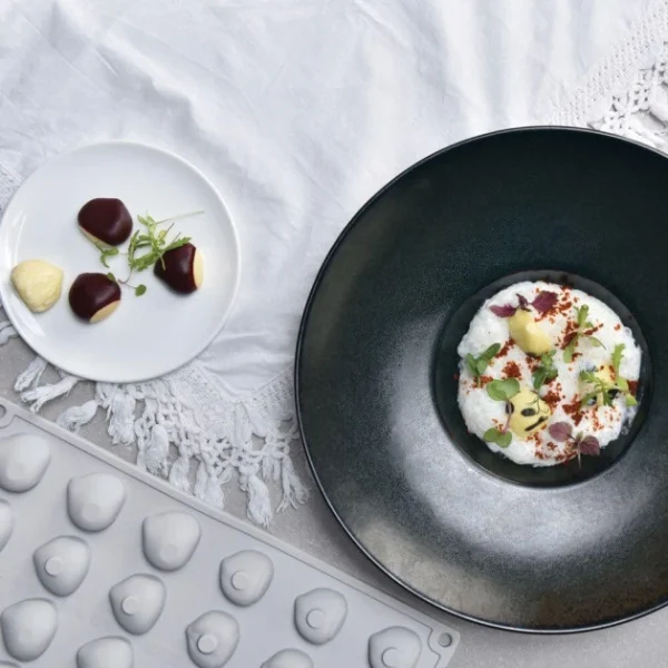 vente pas cher en ligne Moule Silicone Gourmand Châtaigne 3,1 X 2,7 X H 1,6 Cm (x24) Pavoni 3